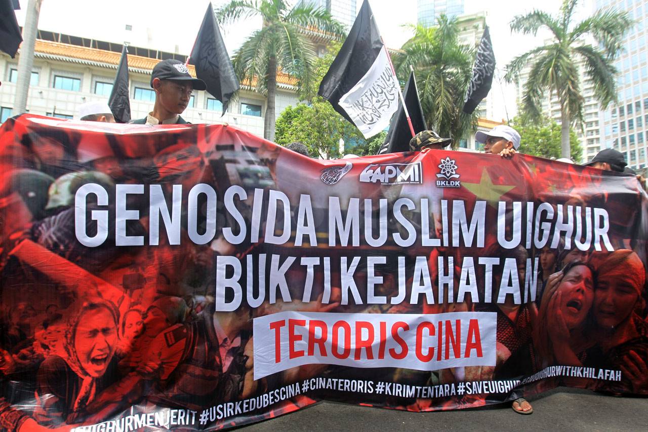 Aksi Bela Muslim Uighur...
