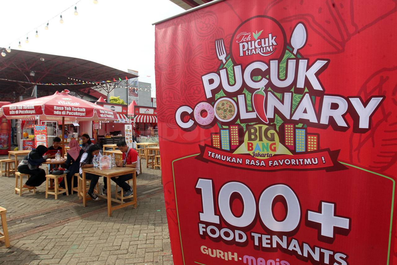Berburu Jajanan Favorit...