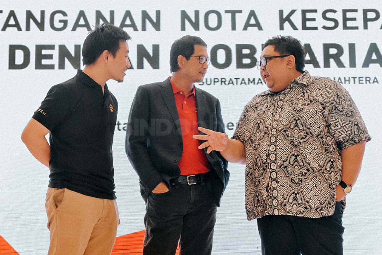 Telkomsel Jalin Kerja...