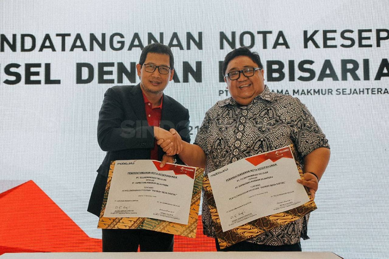 Telkomsel Jalin Kerja...
