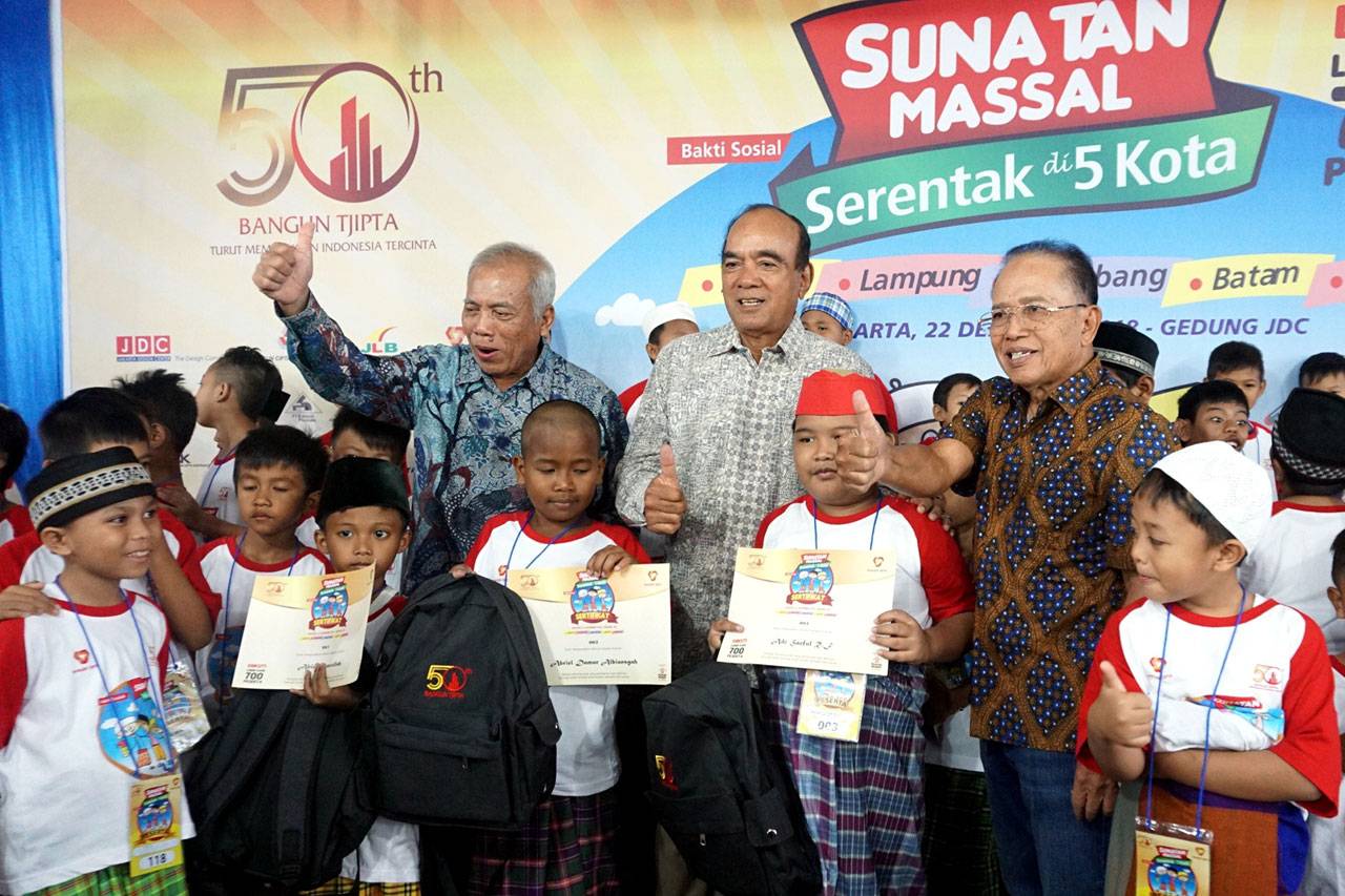 Rayakan HUT Ke-50, Bangun...
