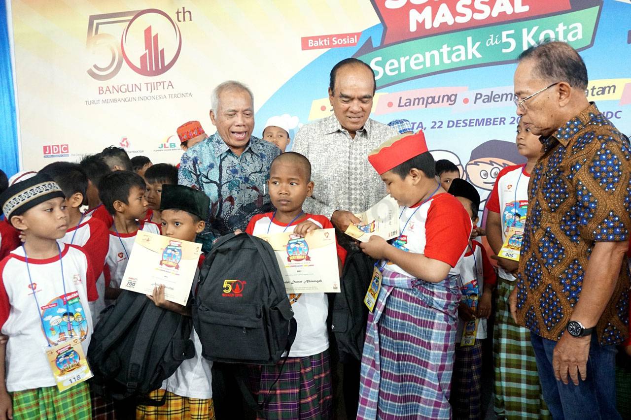 Rayakan HUT Ke-50, Bangun...