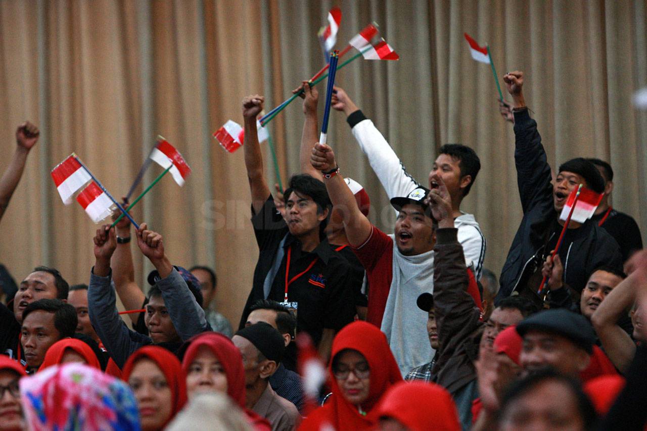 Rapat Akbar Konfederasi...