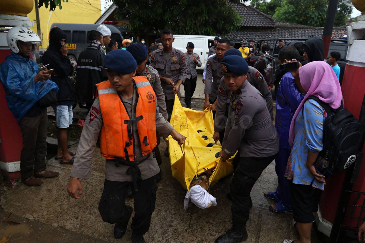 222 Orang Tewas Akibat...