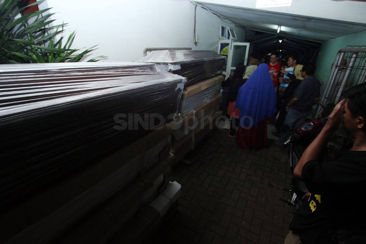 24 Jenazah Korban Tsunami...