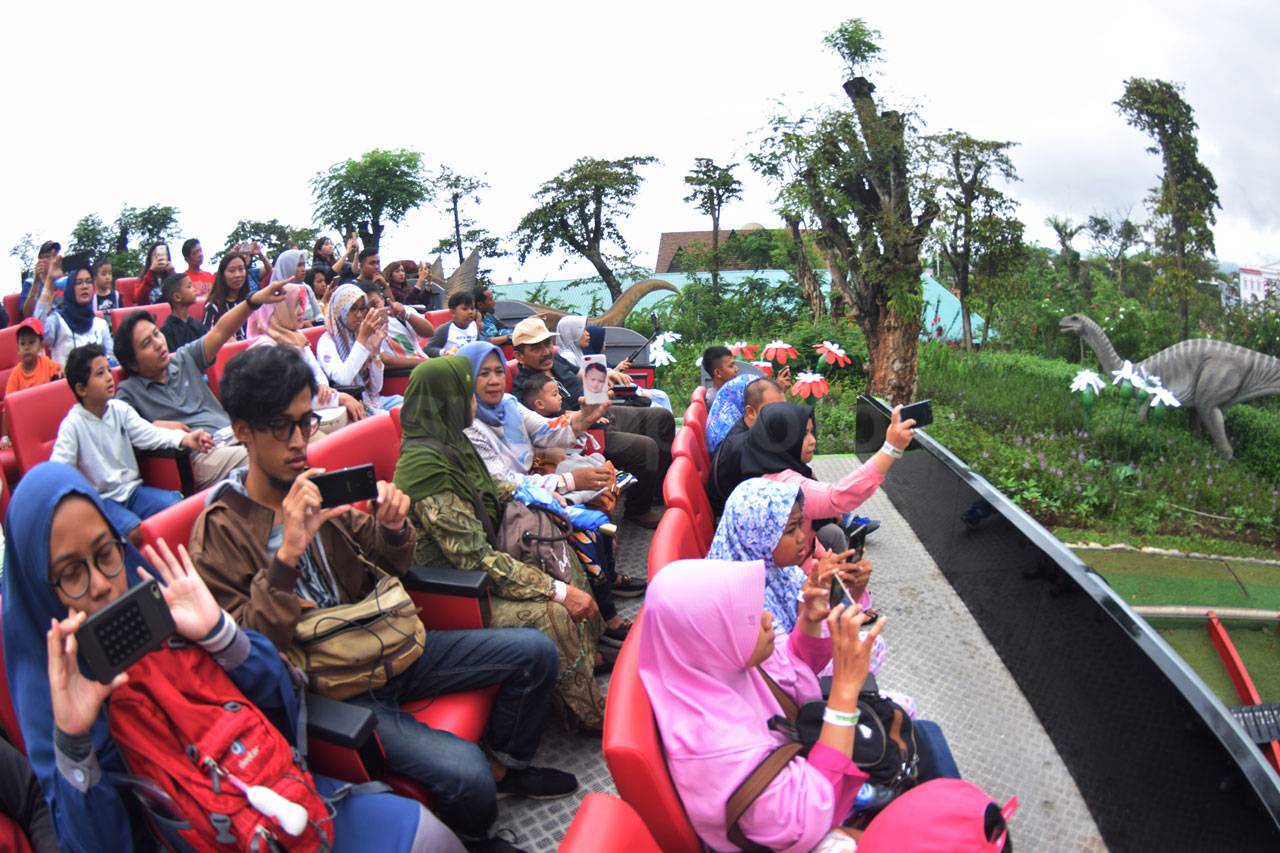 Libur Natal dan Tahun...