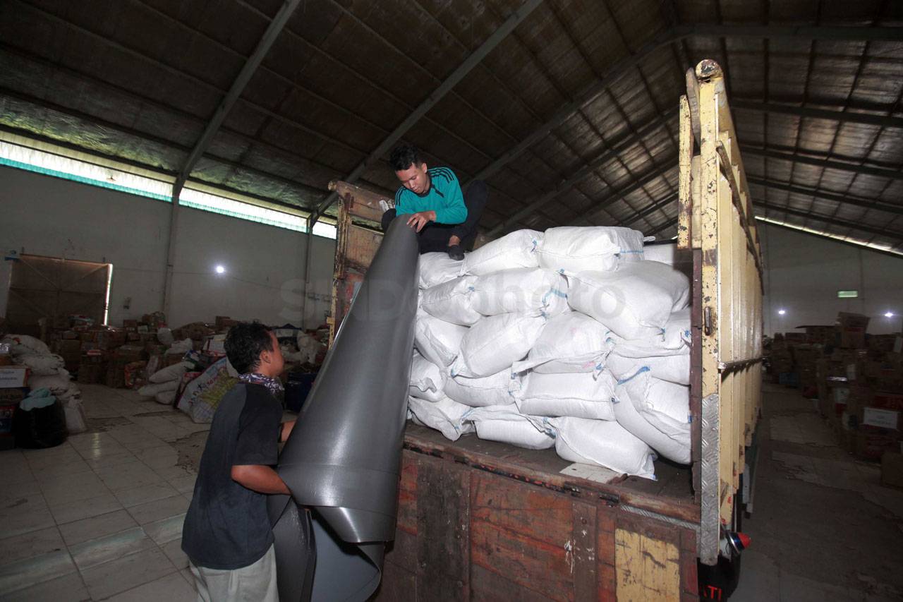 ACT Kirim 20 Truk Sembako...