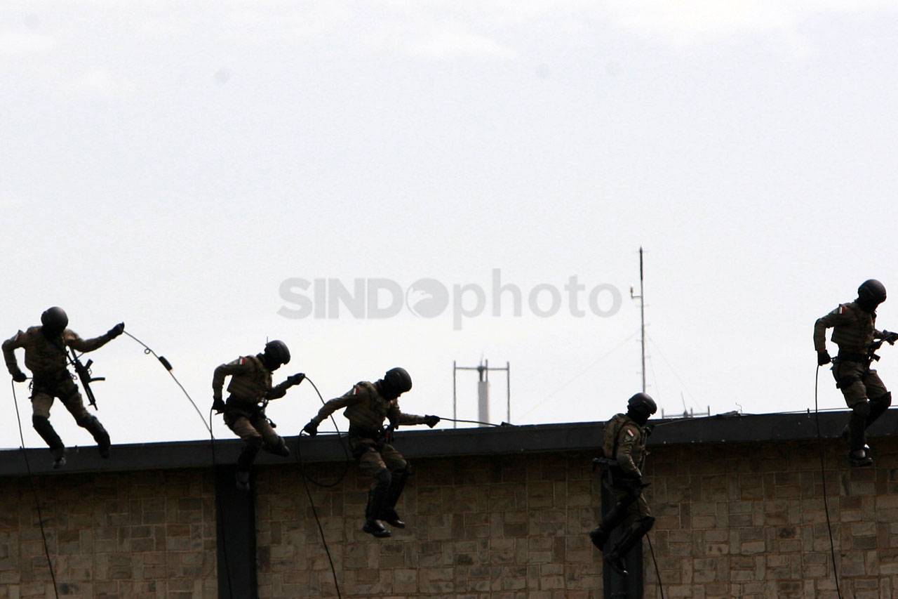 Mayjen TNI (Mar) Suhartono...