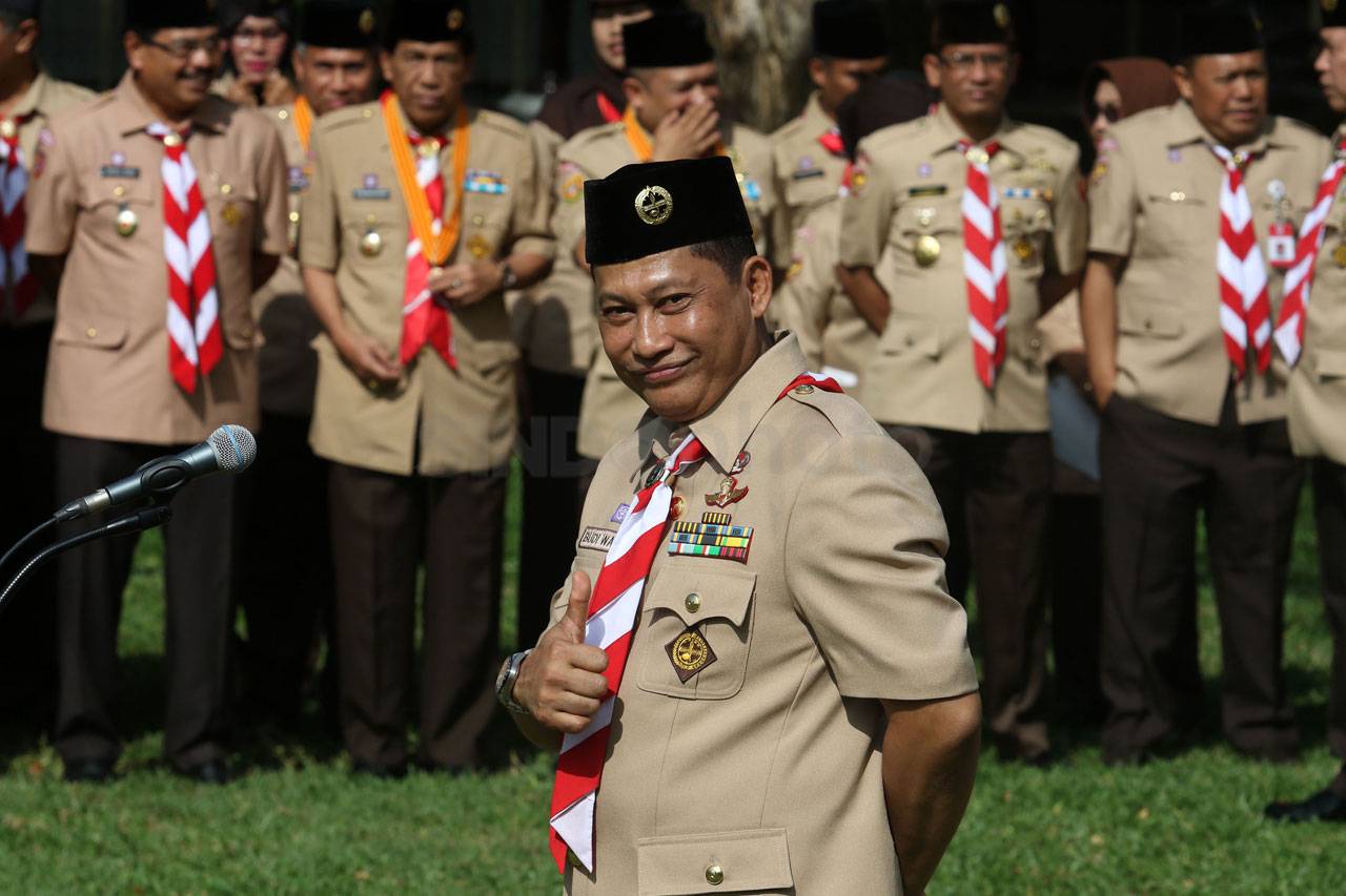 Presiden Jokowi Lantik...