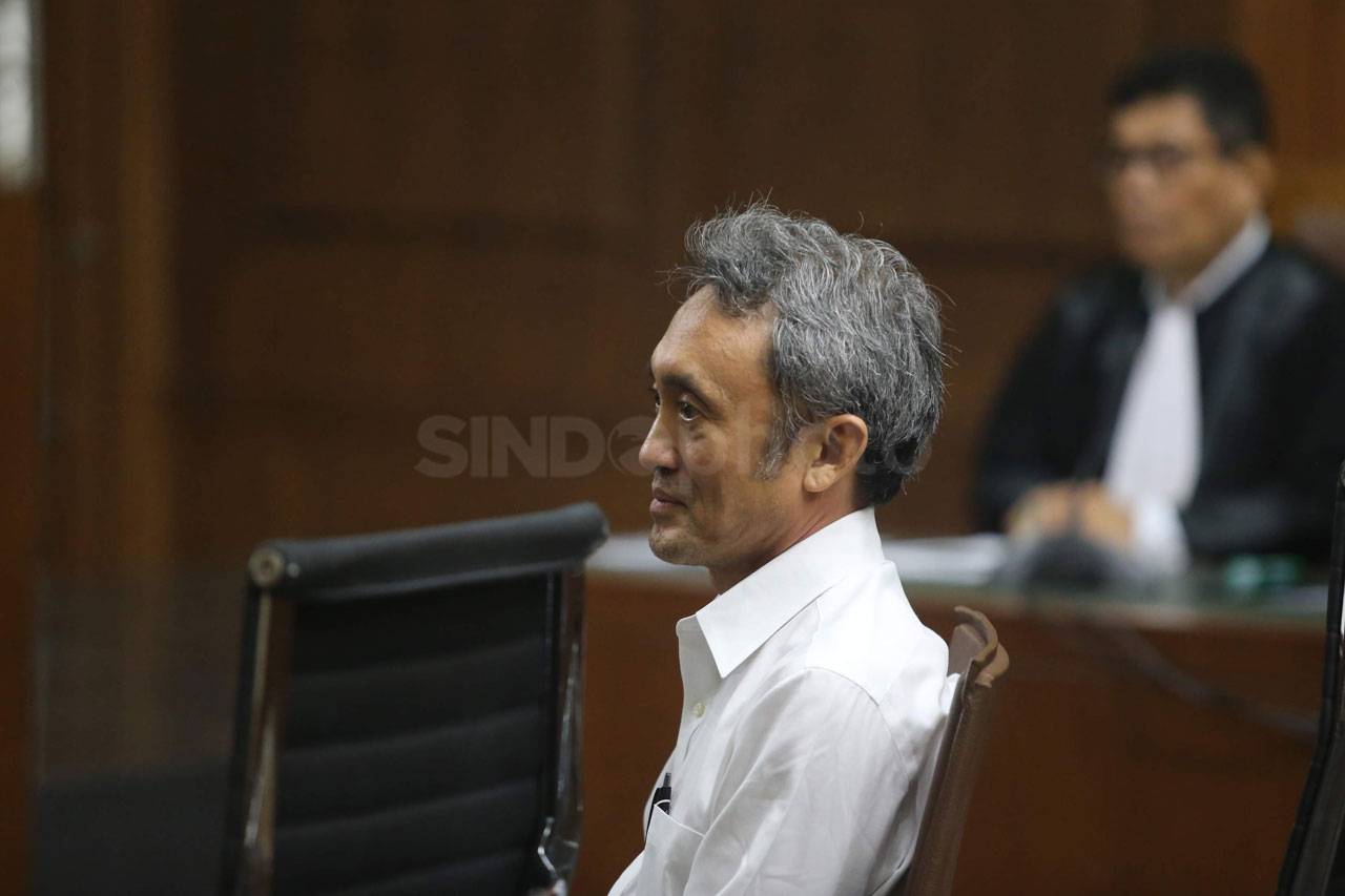 Eddy Sindoro Jalani...