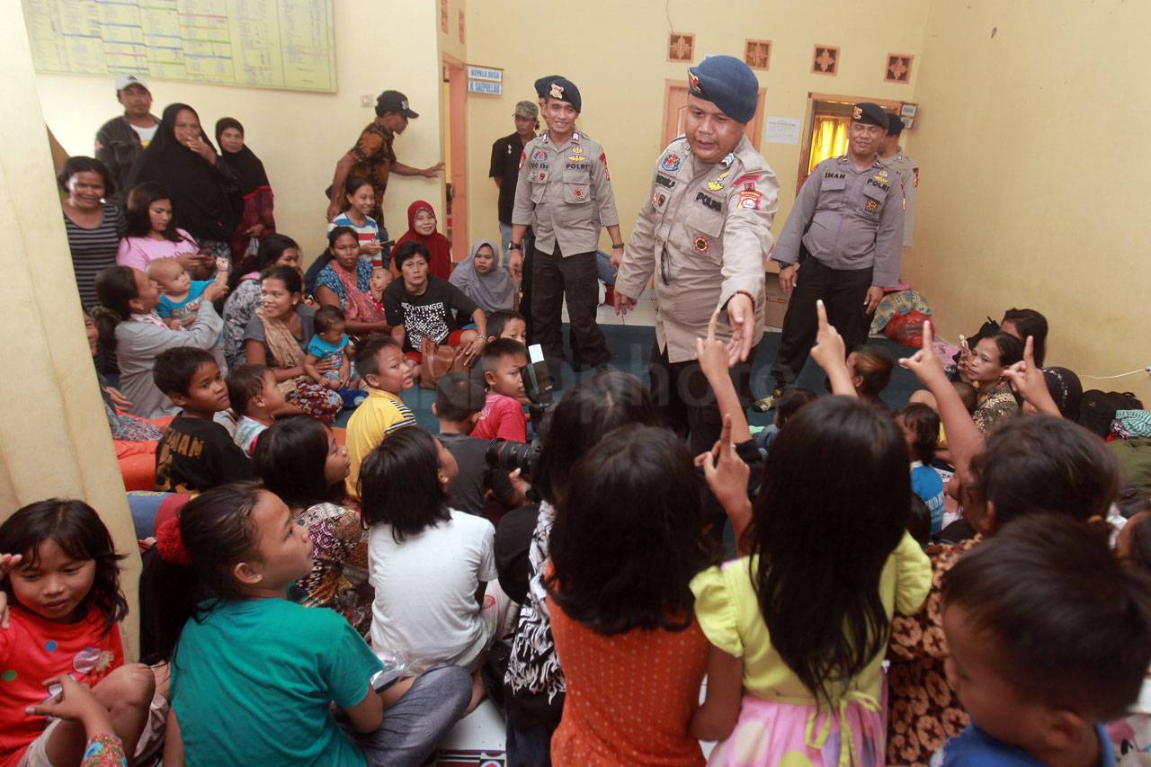 Sat Brimob Polda Banten...