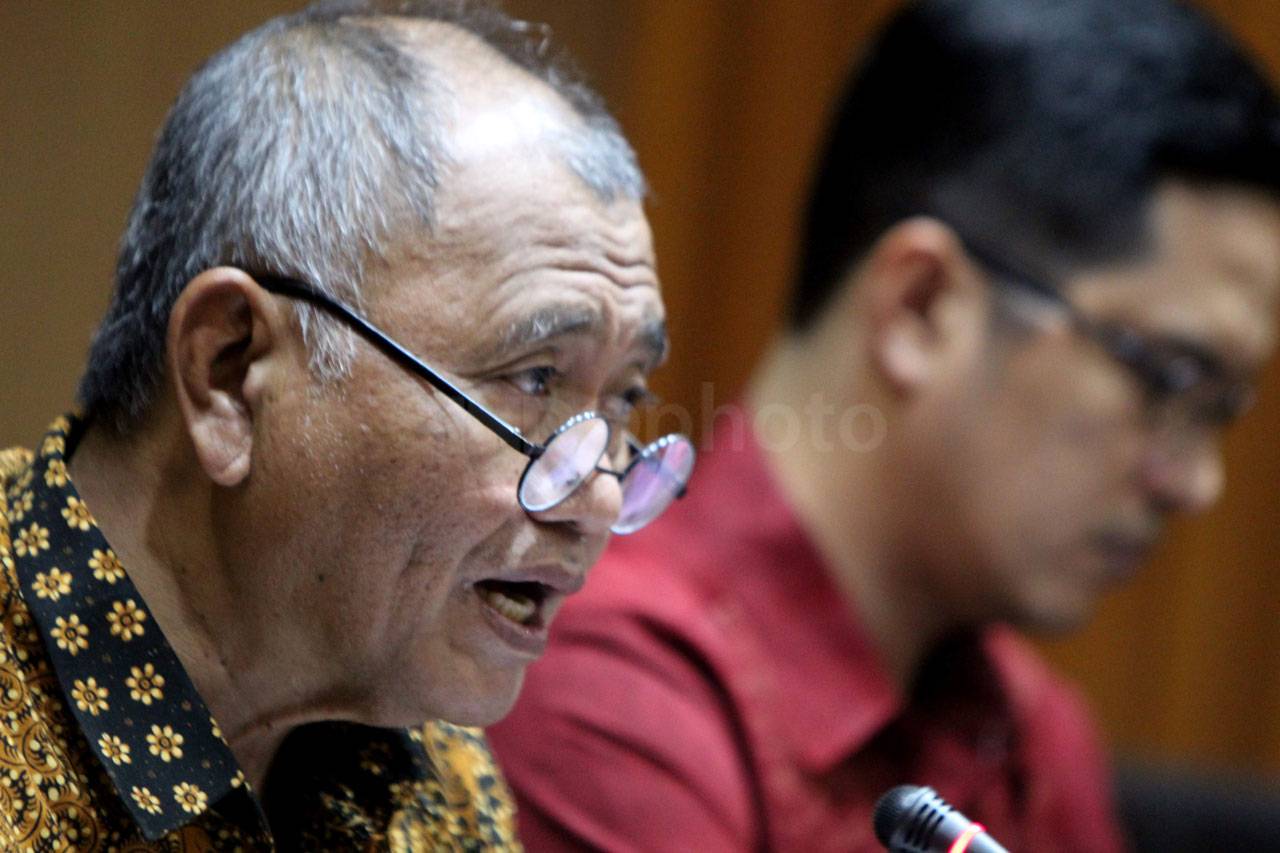 KPK Tetapkan Tersangka...