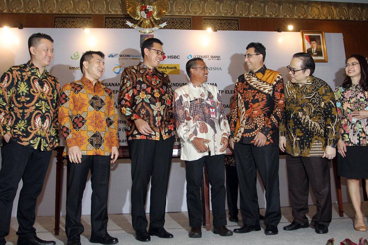 WOM Finance Jalin Kerja...