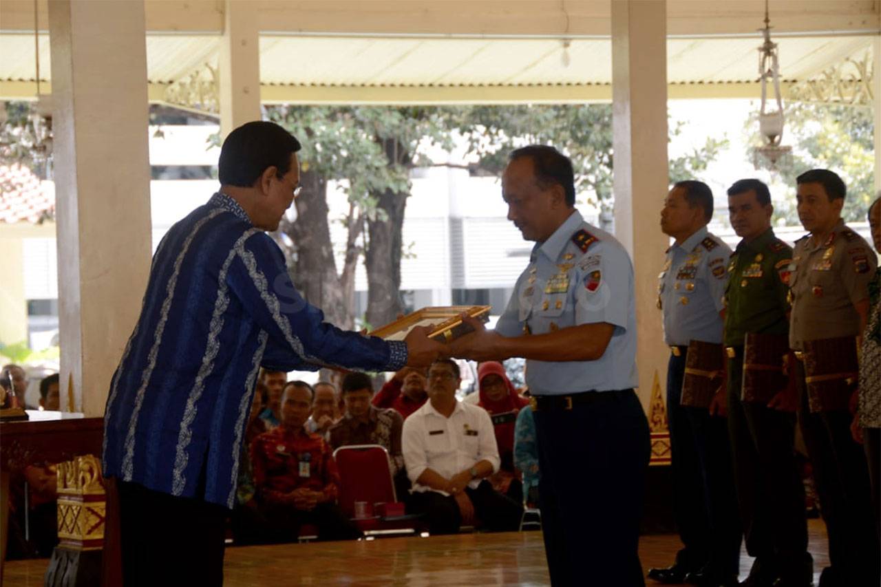Lanud Adisutjipto Raih...