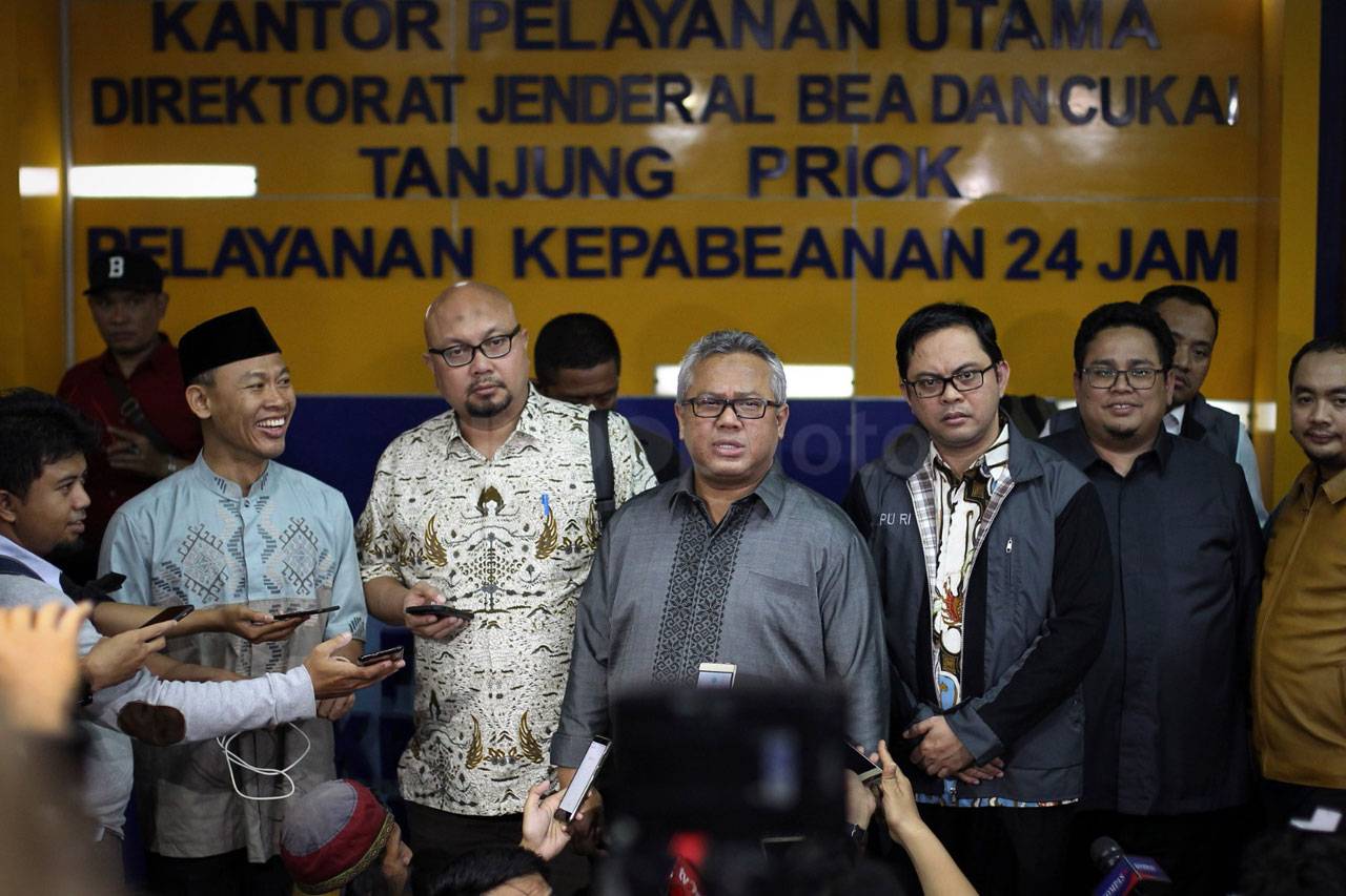 KPU Periksa Informasi...