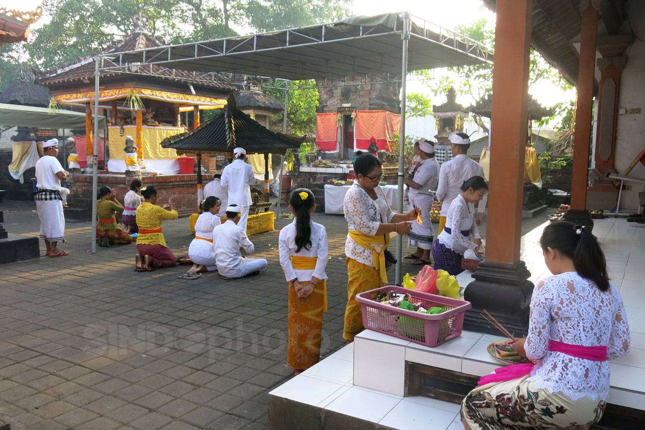 Momen Langka, Umat Hindu...