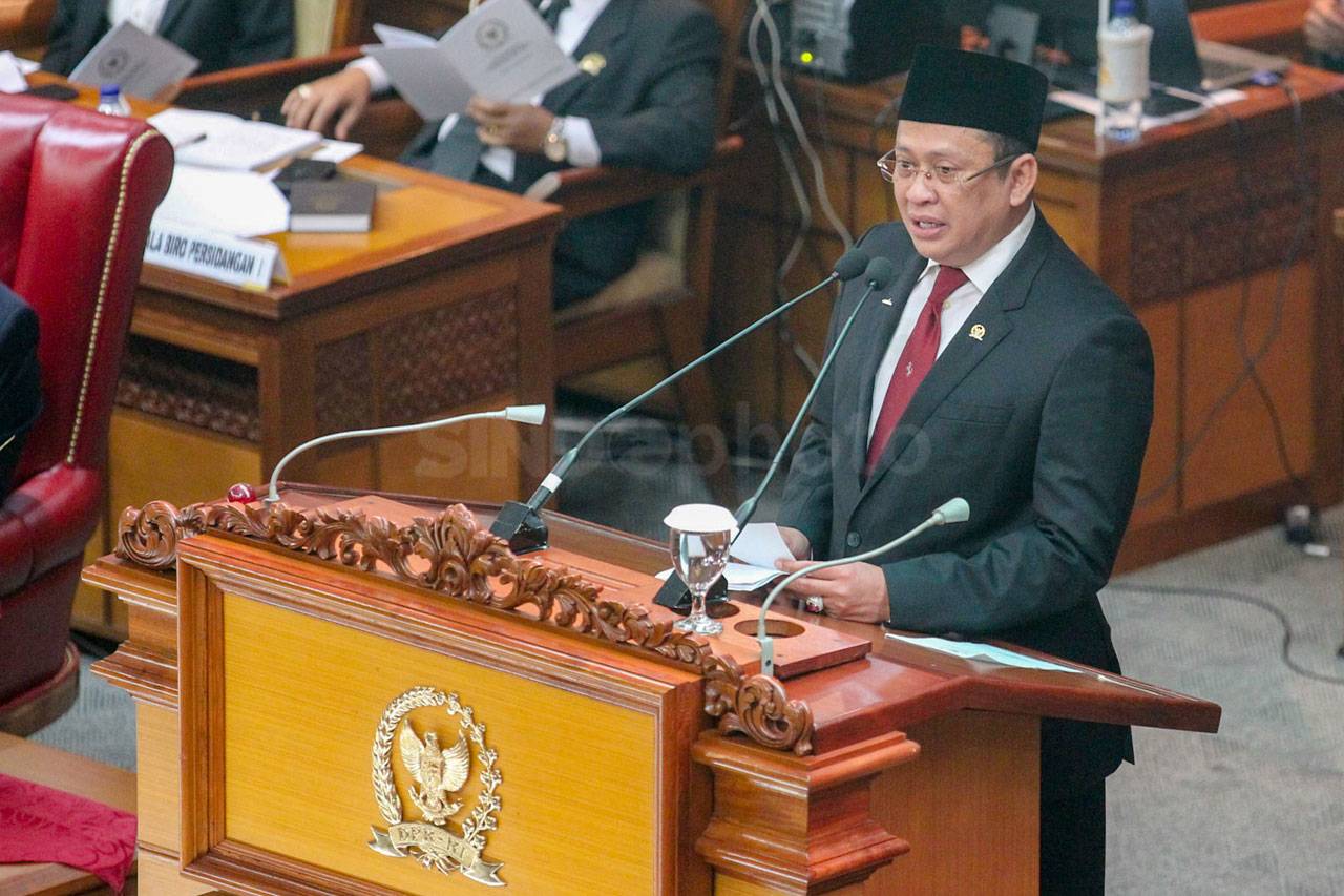 DPR Buka Masa Persidangan...