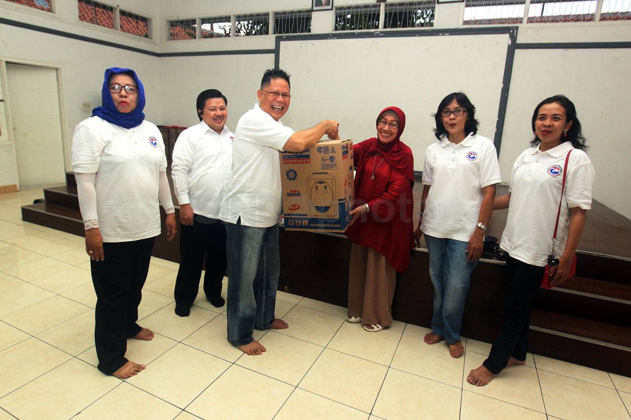 Relawan Liliana Berbagi...