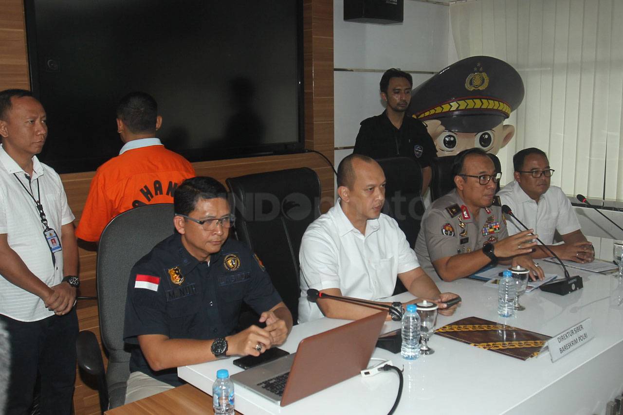 Polisi Tetapkan Agus...