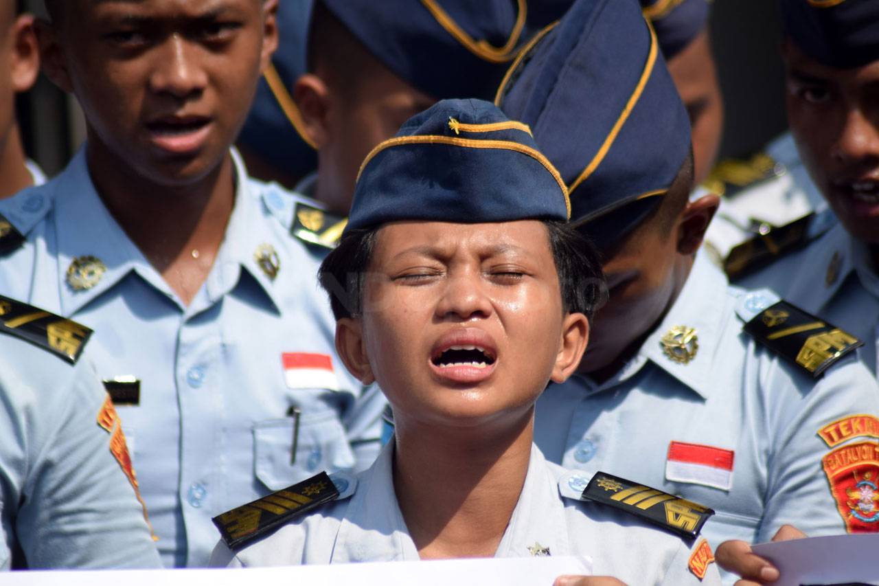 Ratusan Siswa SMK Pelayaran...