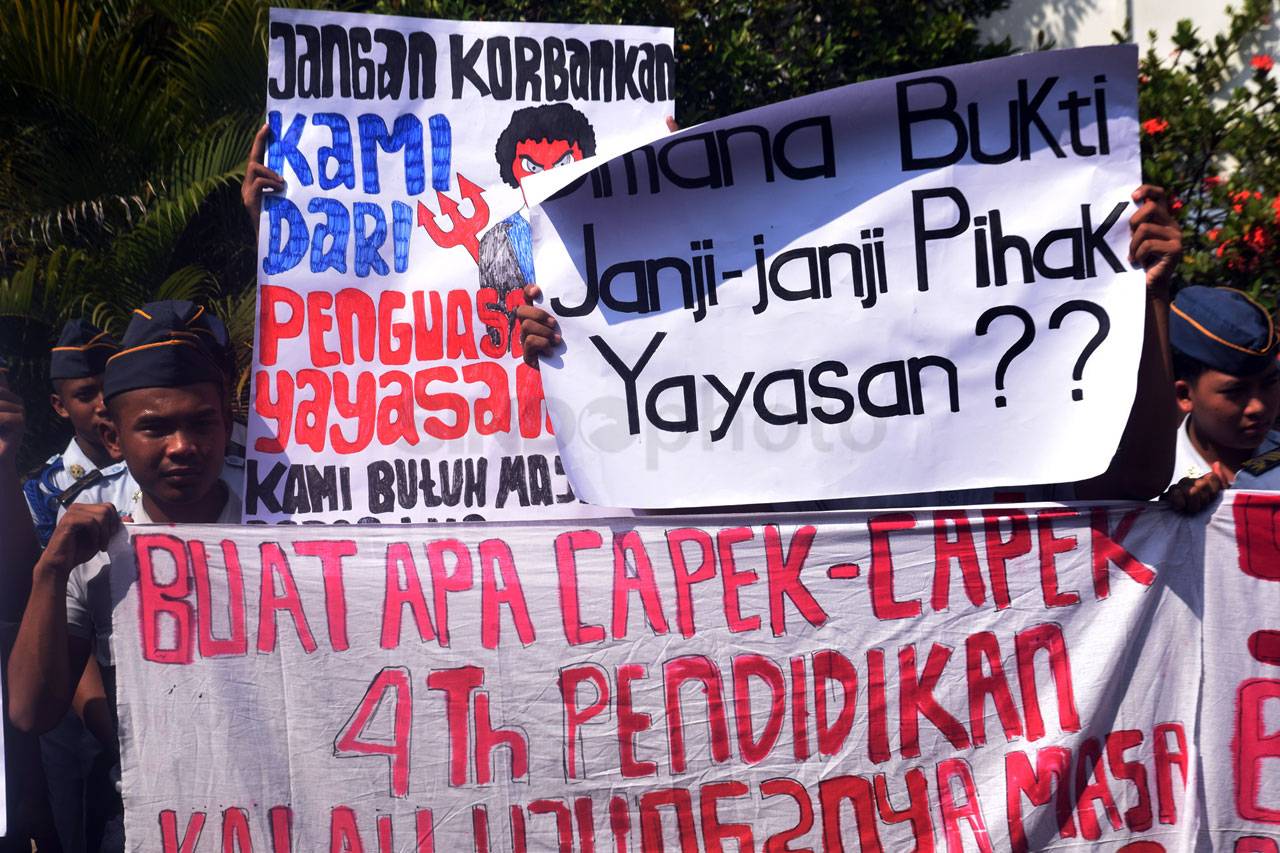 Ratusan Siswa SMK Pelayaran...