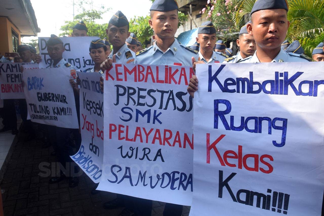 Ratusan Siswa SMK Pelayaran...