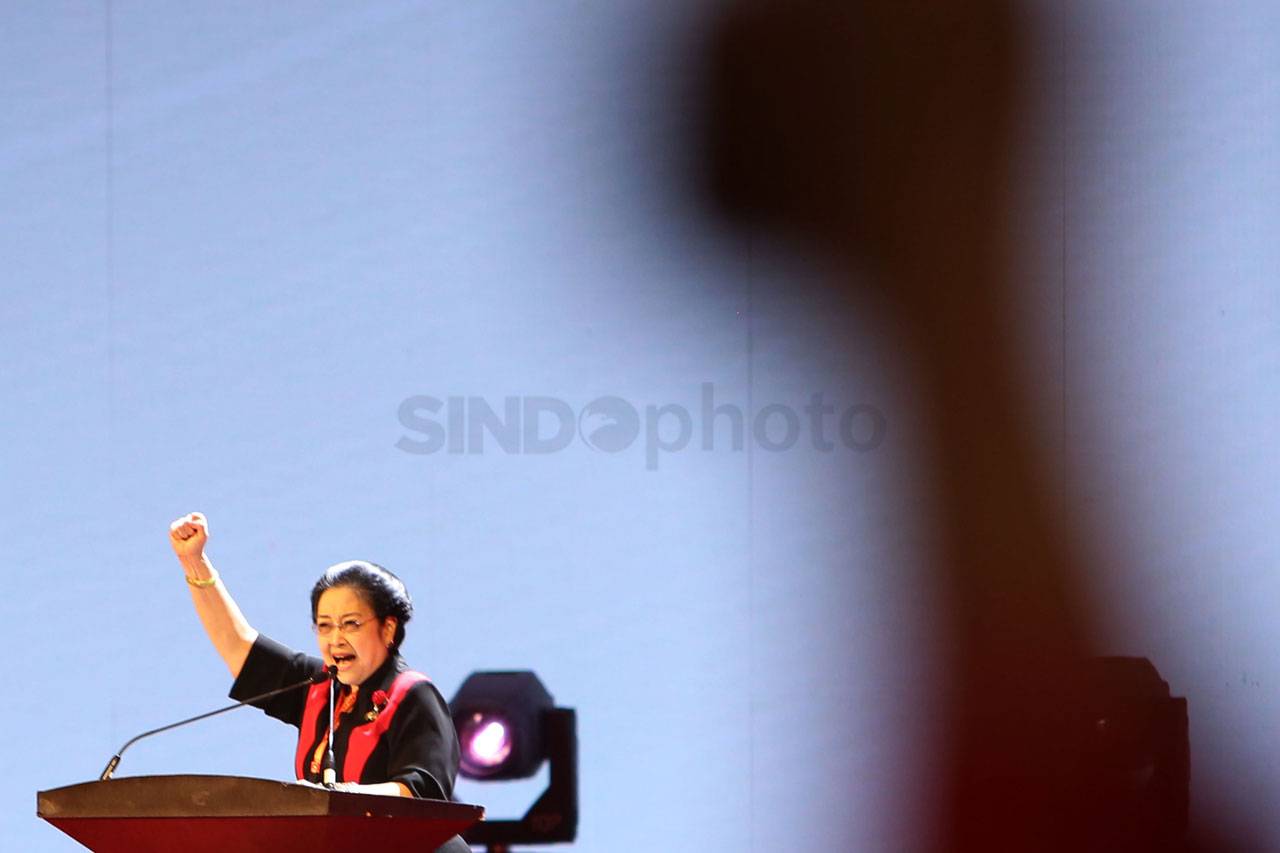 Presiden Jokowi Hadiri...