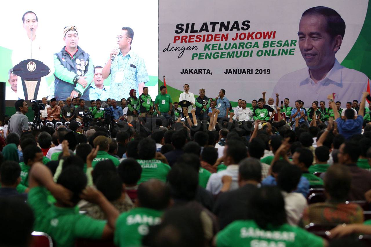 Presiden Jokowi Hadiri...