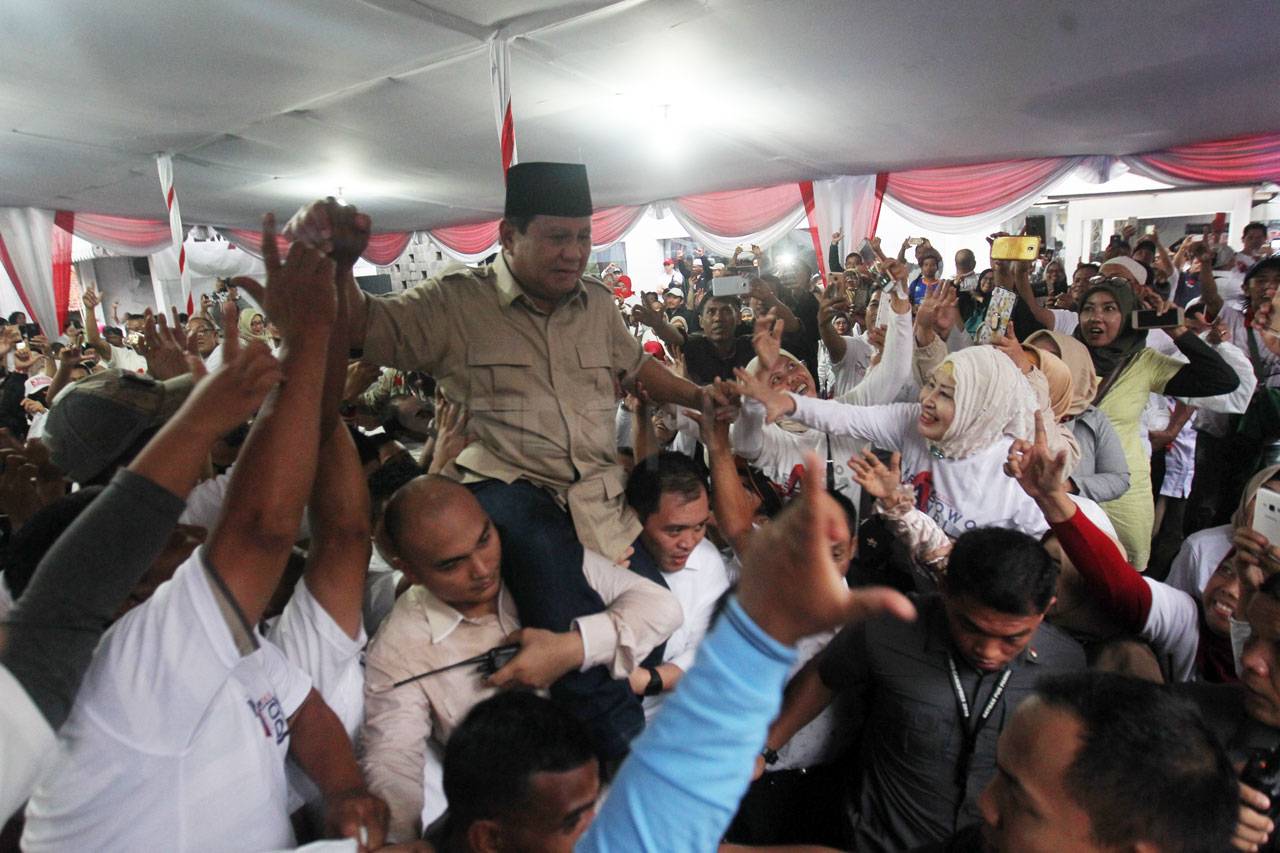 Prabowo Hadiri Rapat...