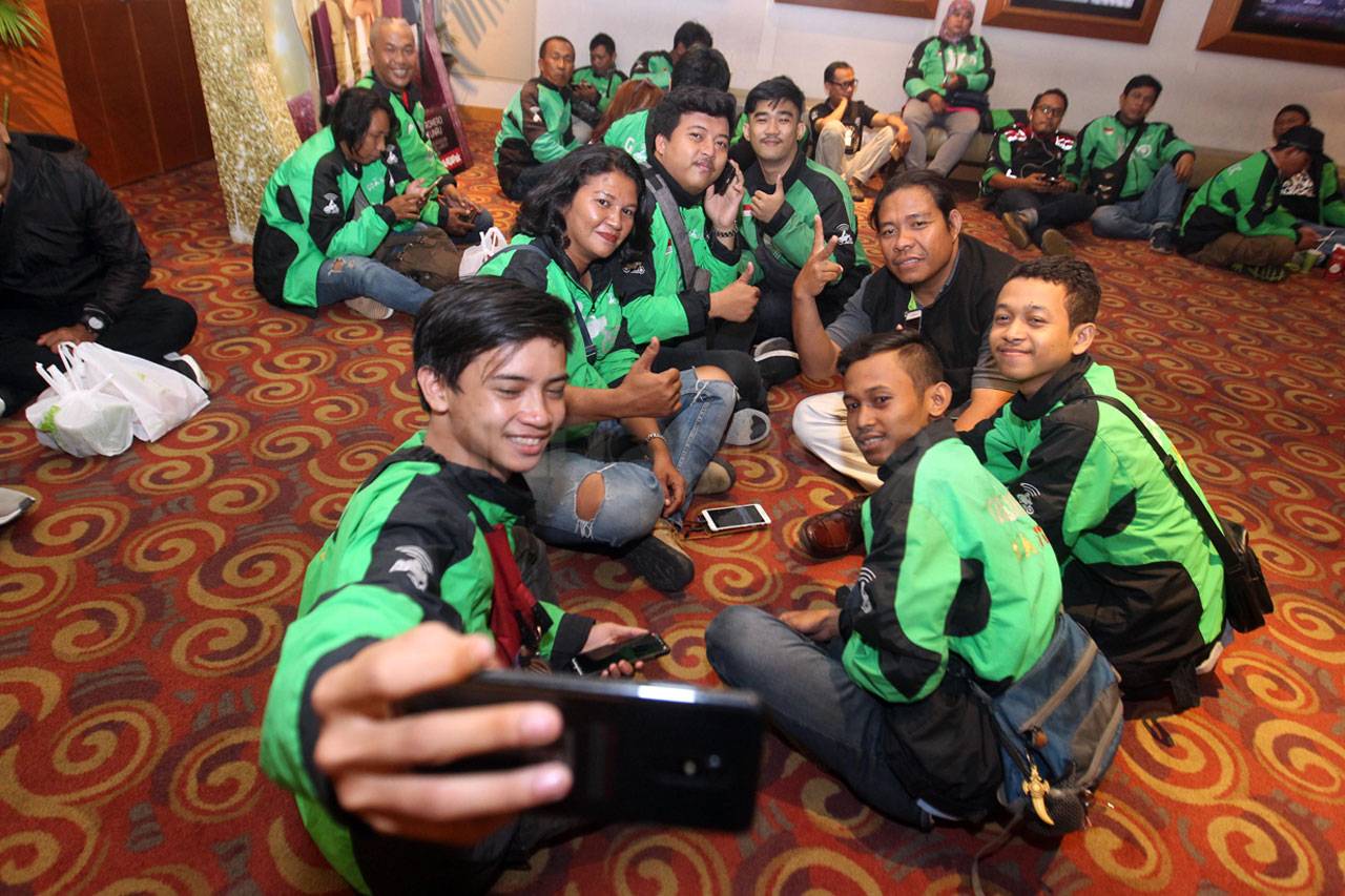 GO-JEK Ajak Mitra Nobar...