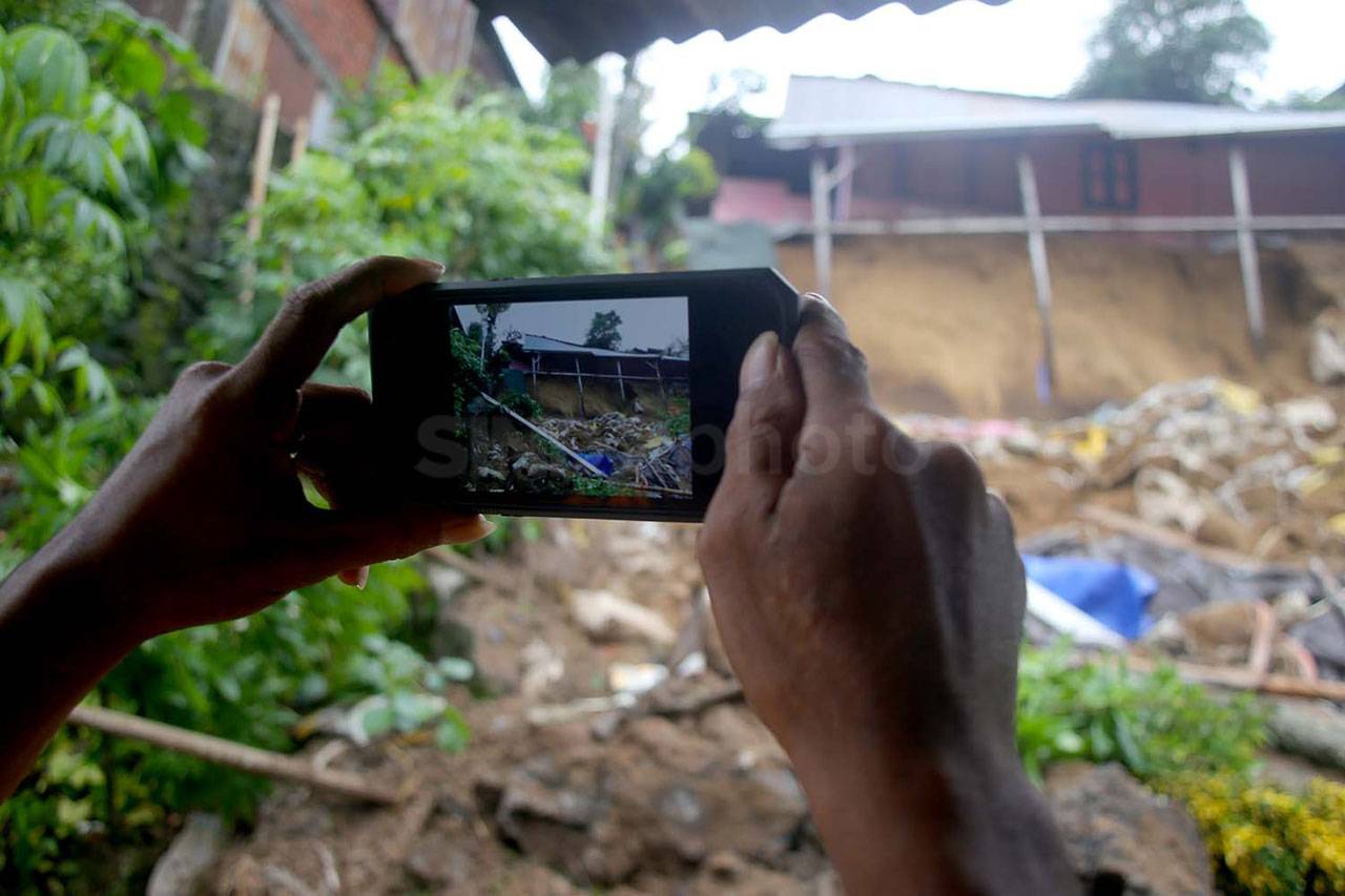 Curah Hujan Tinggi,...