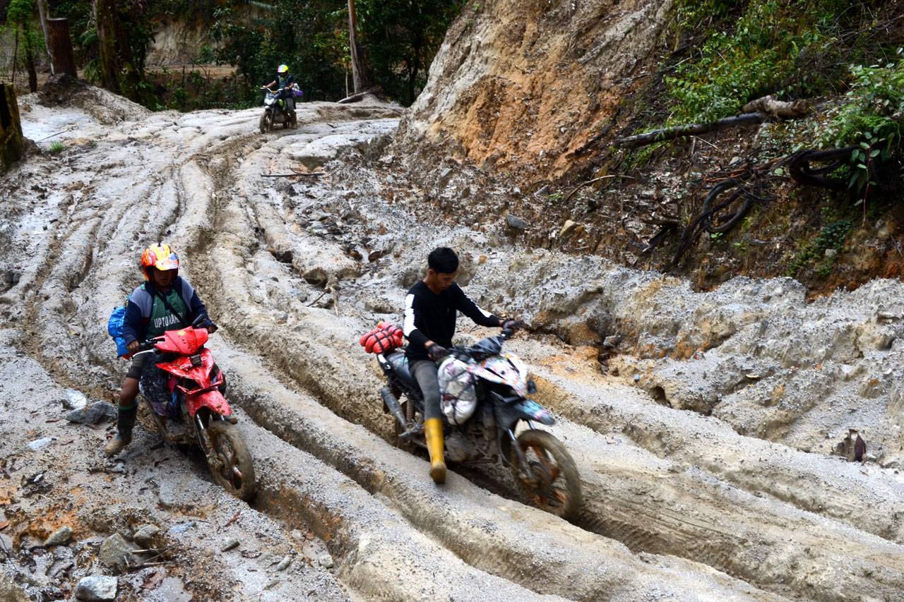 Perjuangan Ojek Tembus...