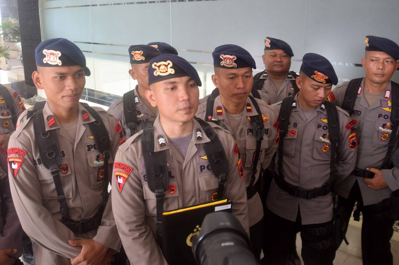 Kapolda Jateng Beri...