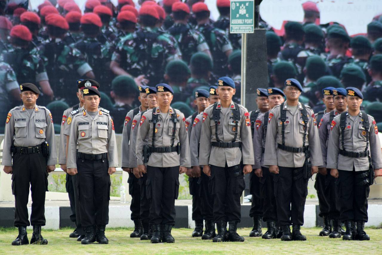 Kapolda Jateng Beri...