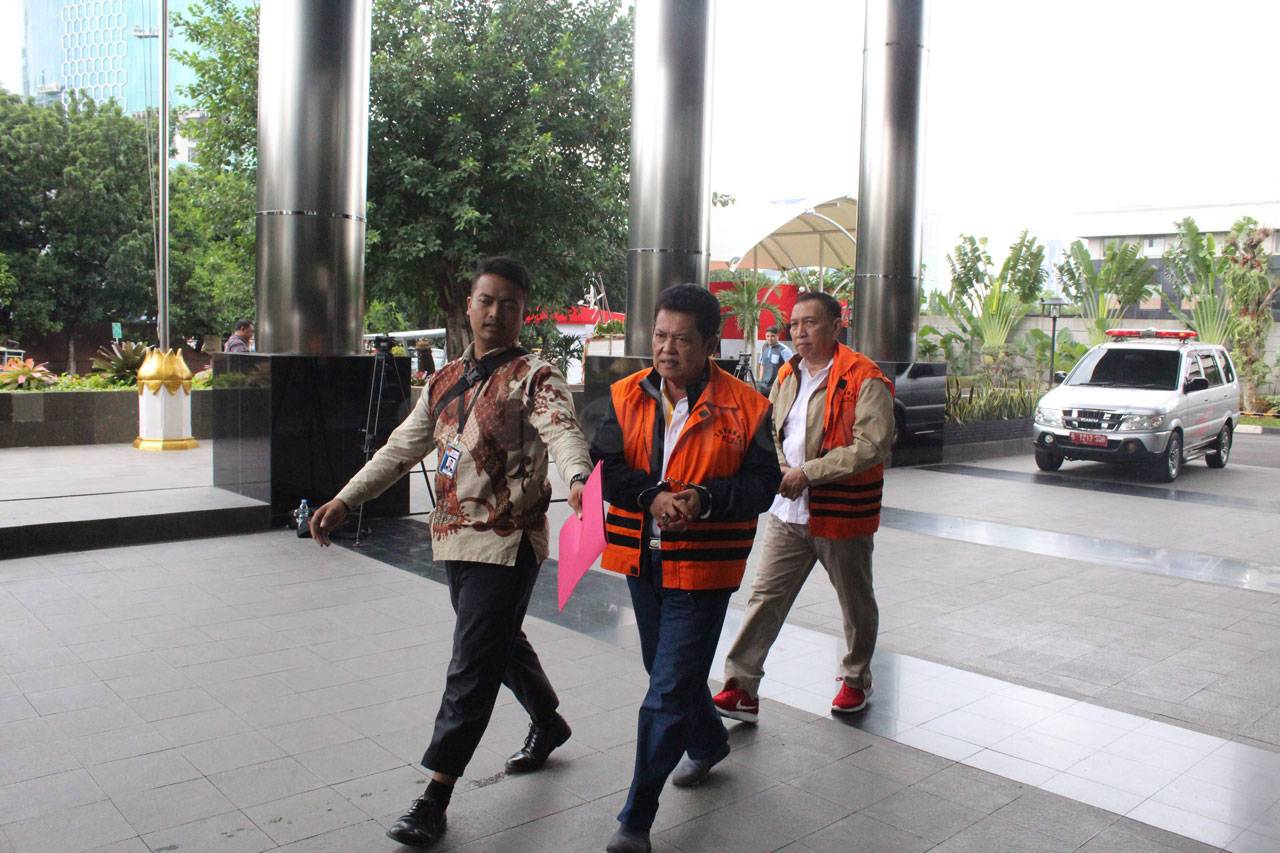 KPK Lanjutkan Pemeriksaan...