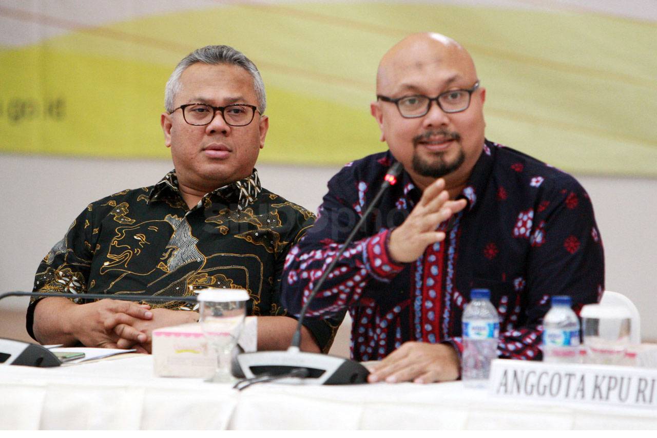 KPU Gelar Sosialisasi...