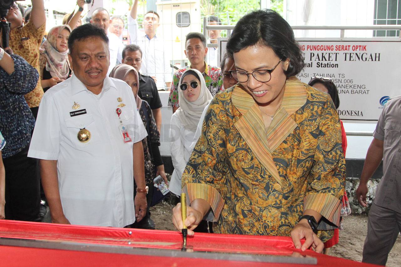 Peresmian Proyek Palapa...
