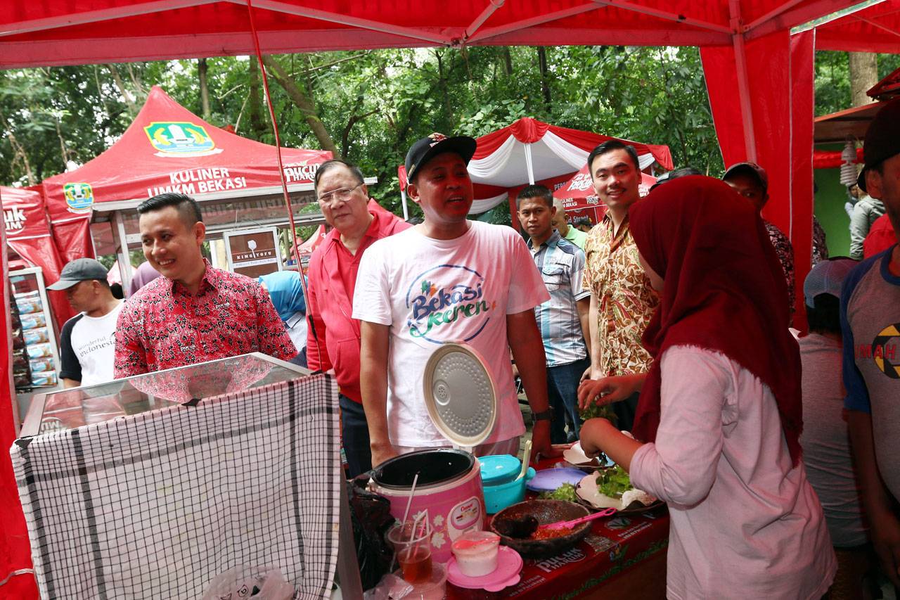 Teh Pucuk Harum Food...