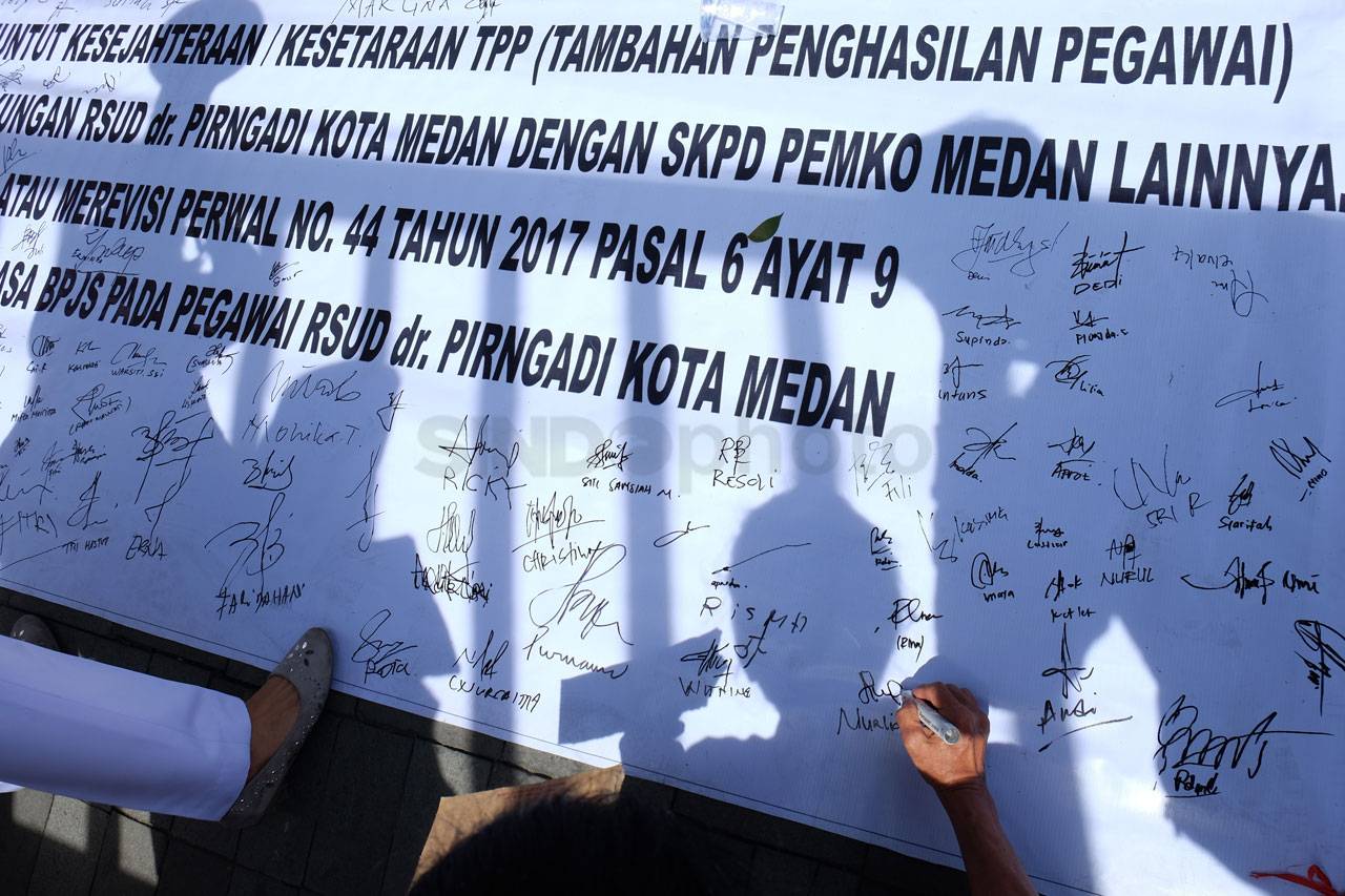 Pegawai RSUD Pirngadi...