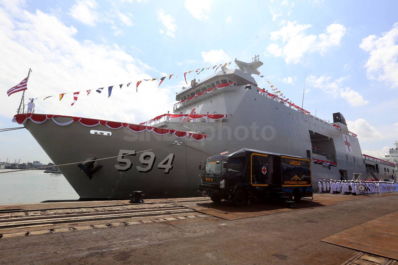 KRI Semarang-594 Perkuat...