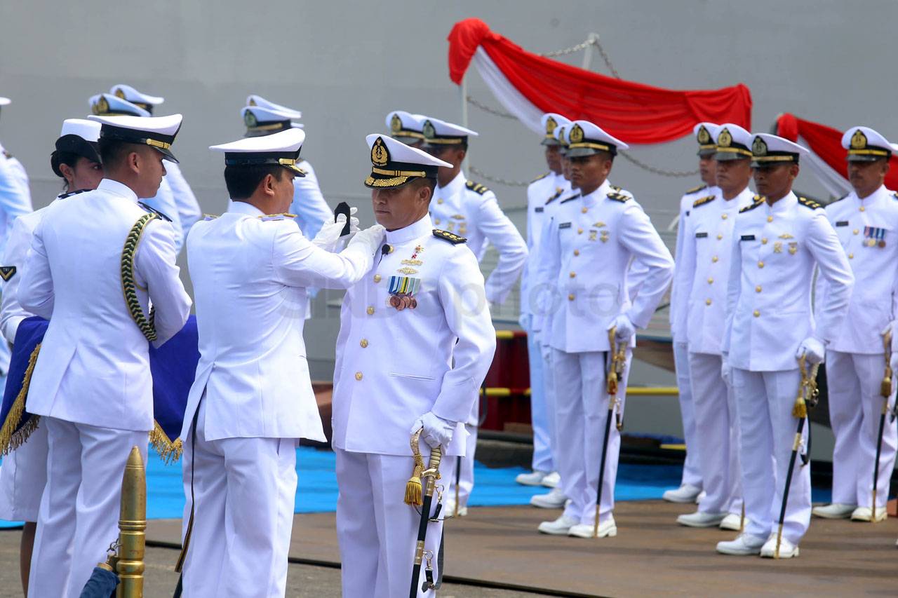 KRI Semarang-594 Perkuat...