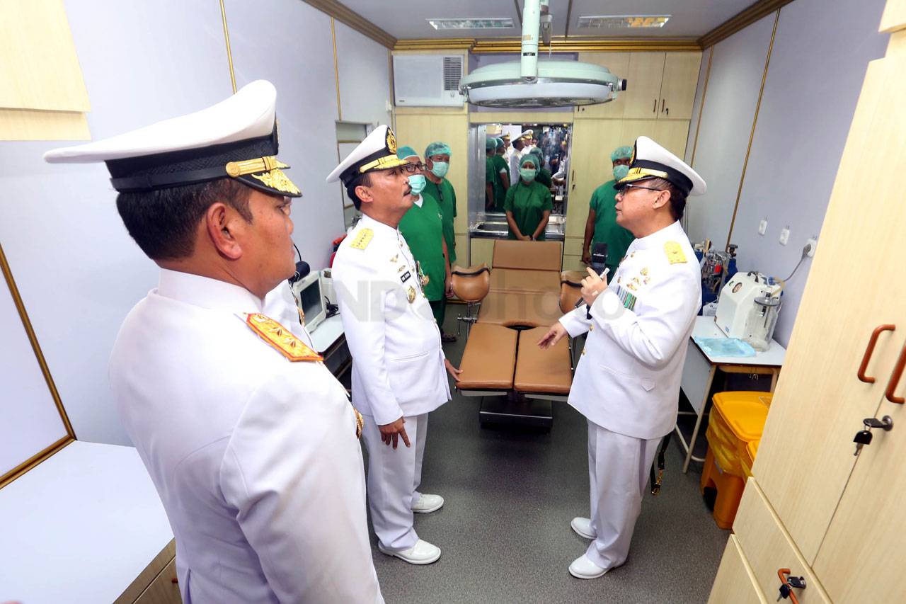 KRI Semarang-594 Perkuat...