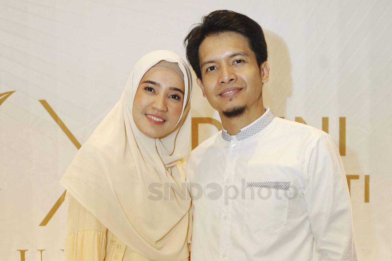 IM Syari X Dhini Aminarti,...