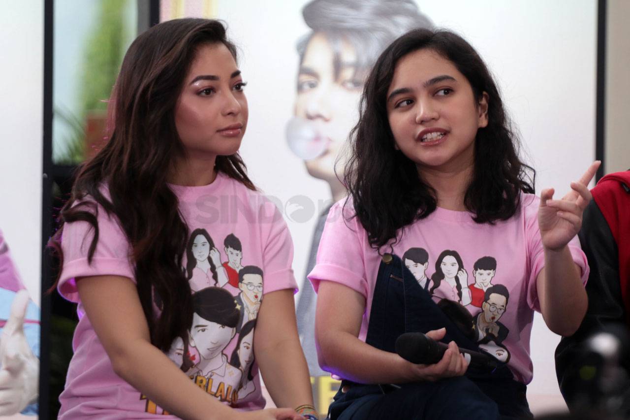 Tango Dukung Film Terlalu...