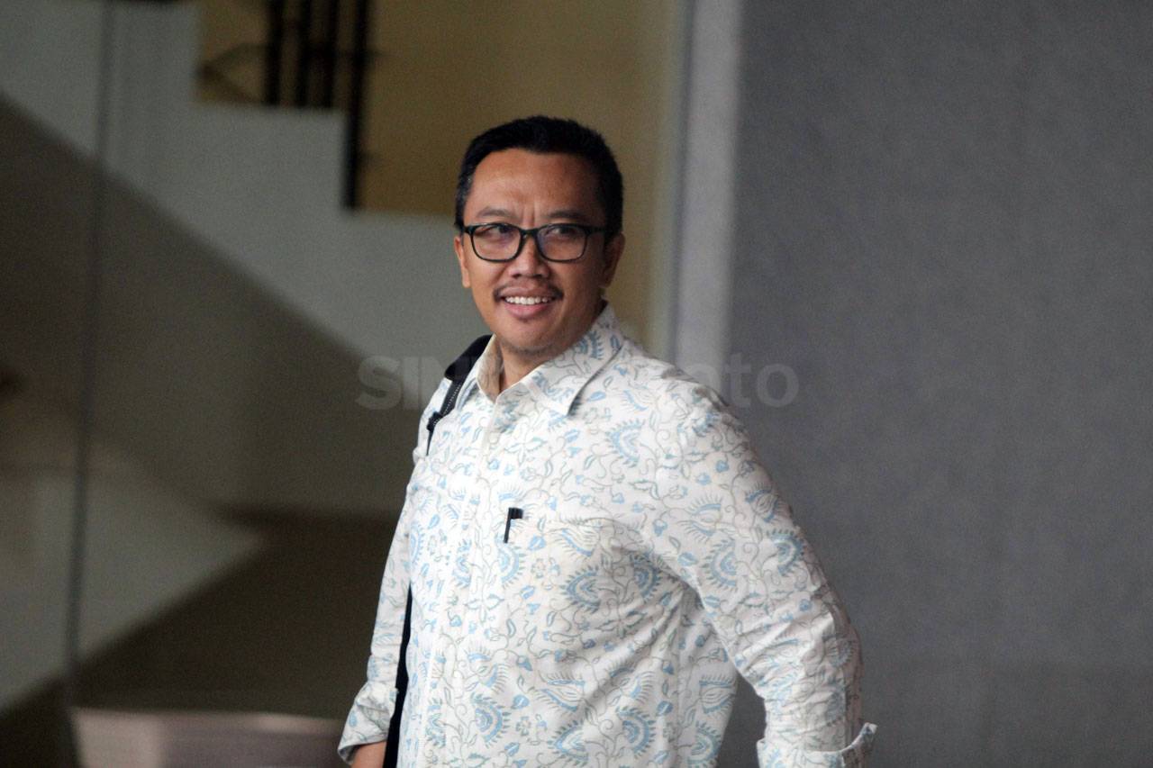 Kasus Suap Dana Hibah...