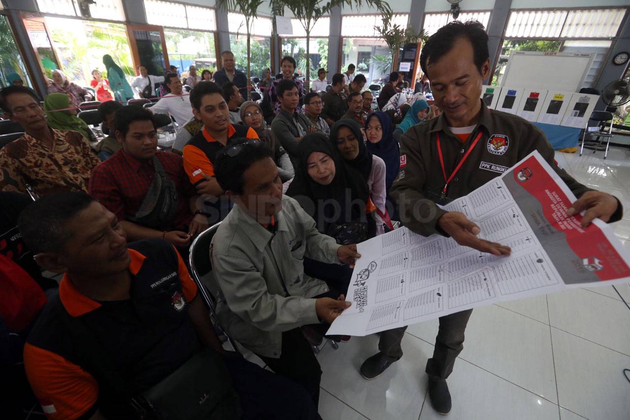 Penyelenggara Pemilu...