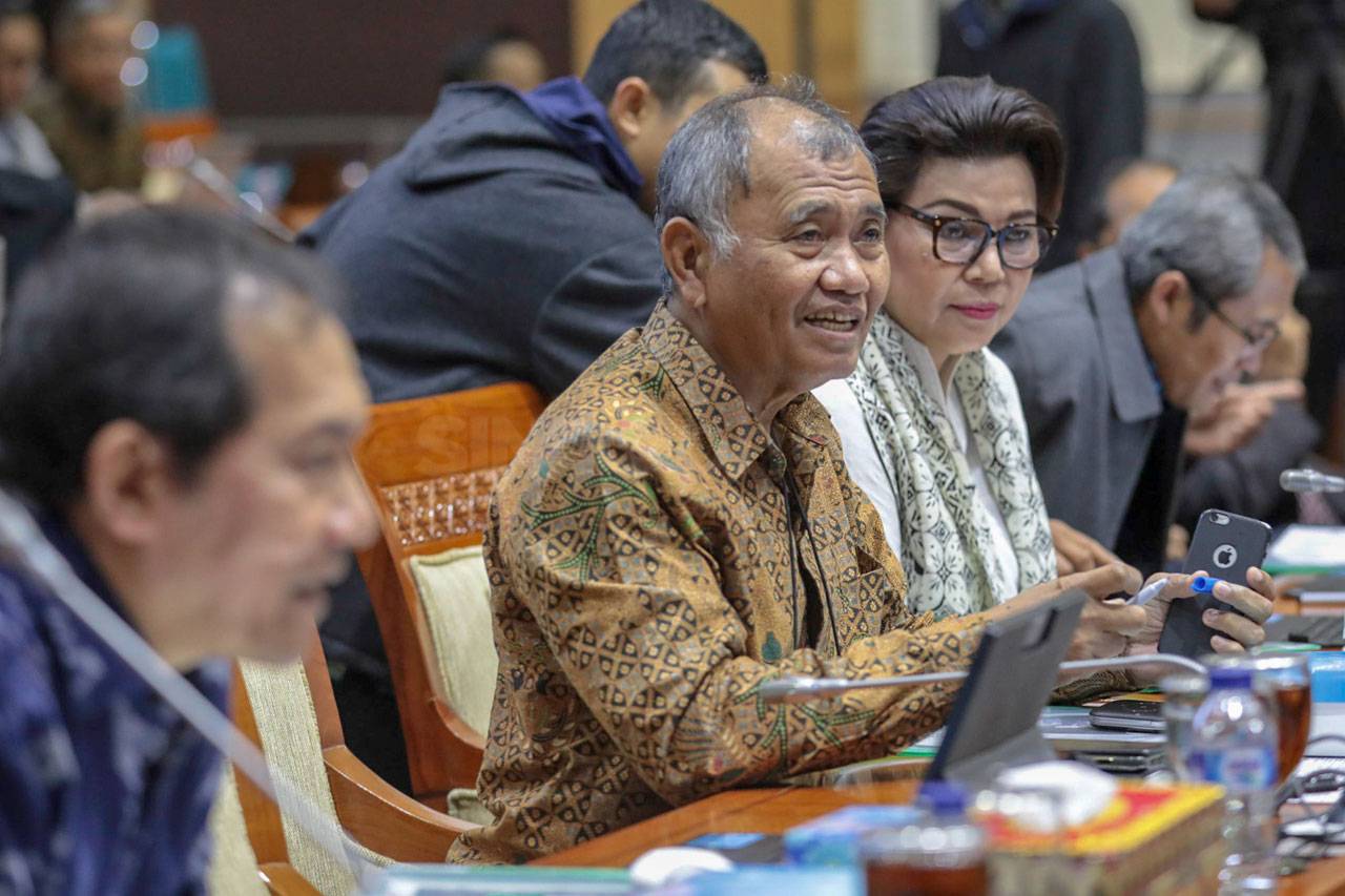 Pimpinan KPK Raker dengan...