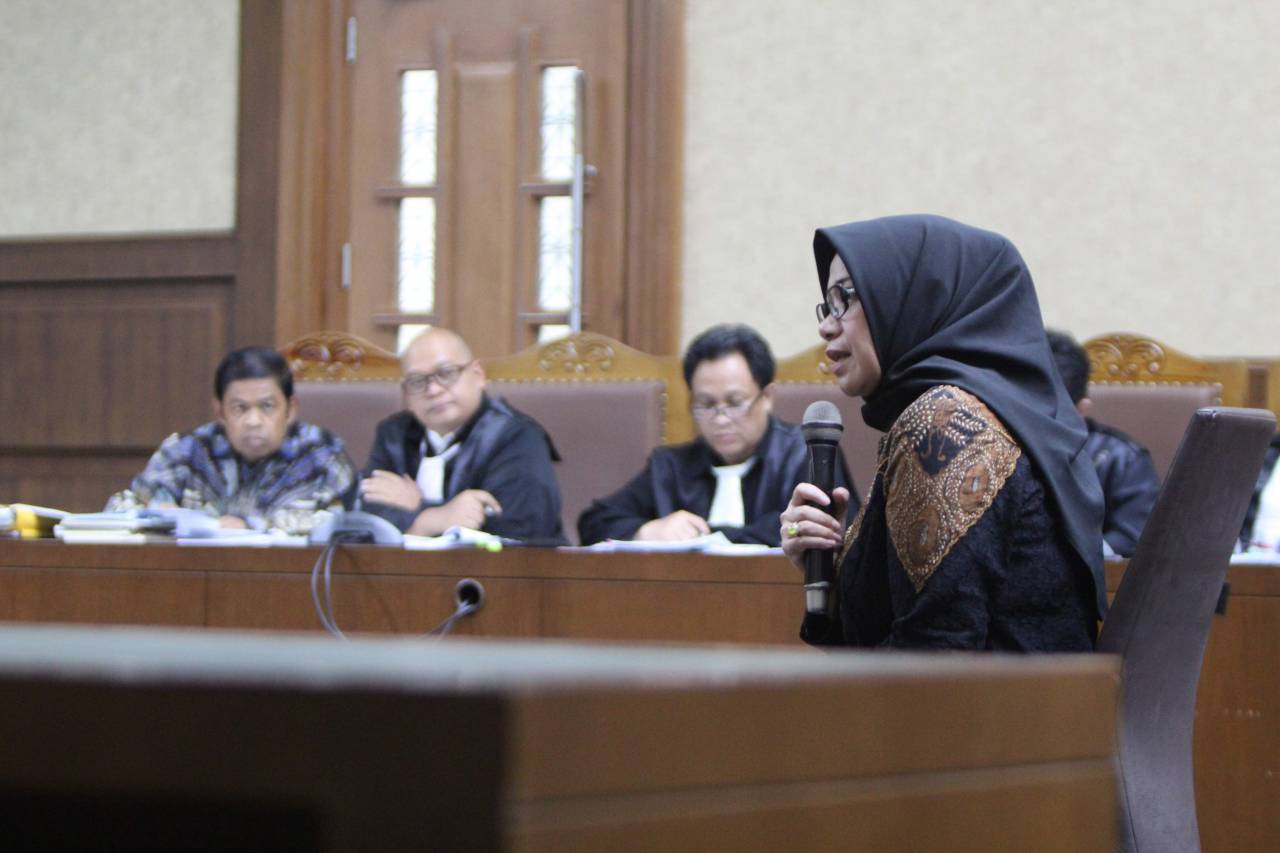 Mantan Anggota DPR Eni...