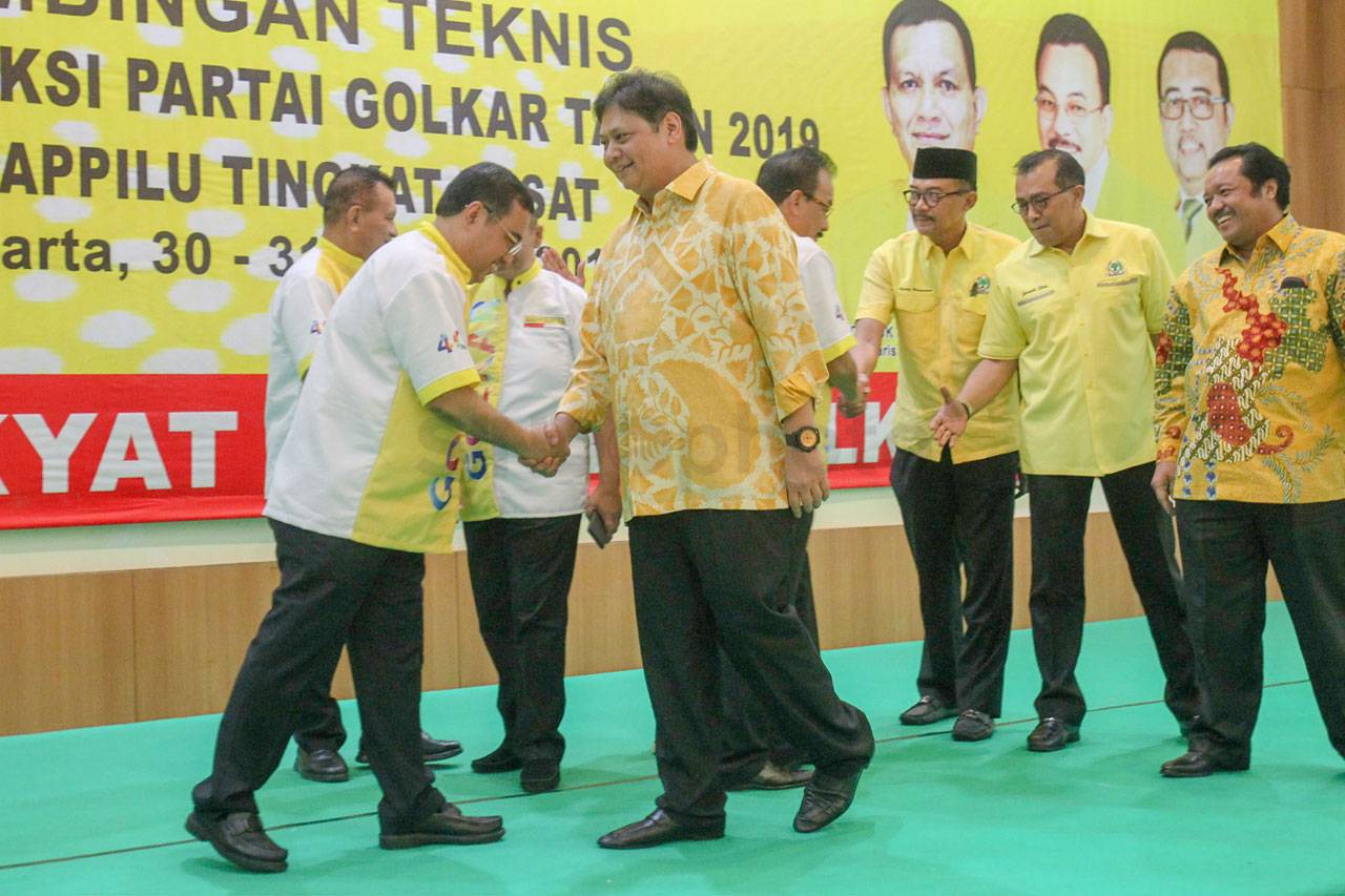 Partai Golkar Gelar...