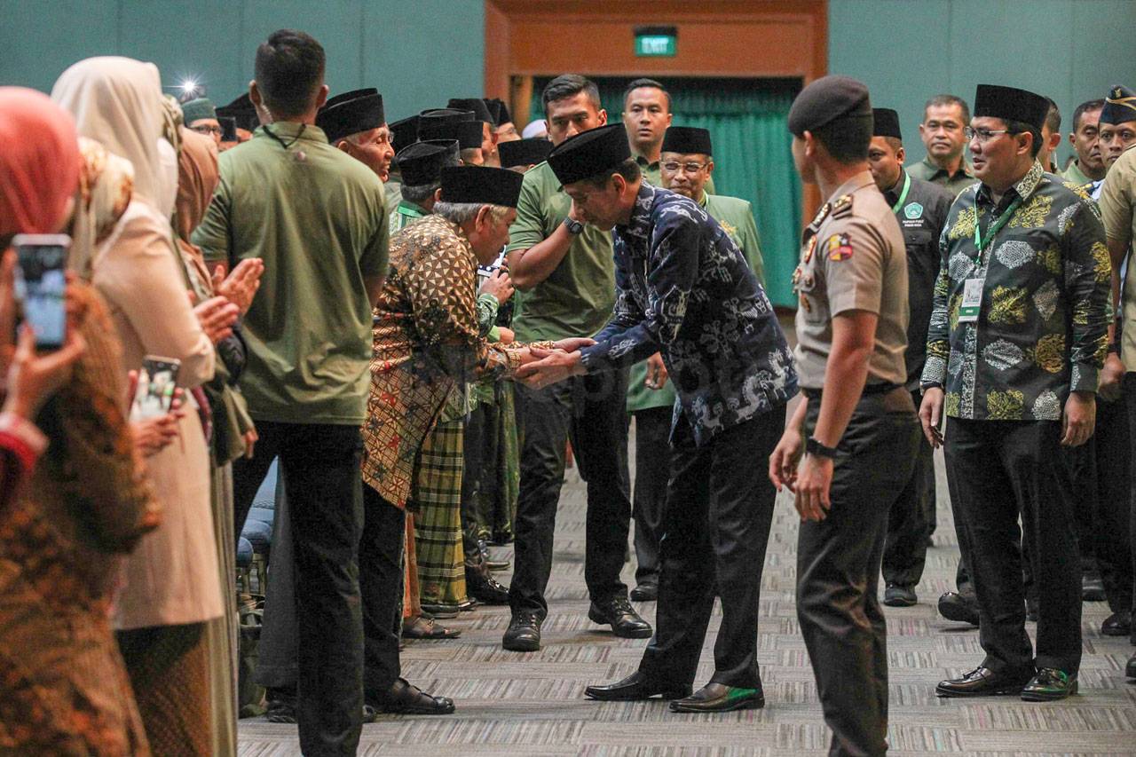 Presiden Jokowi Hadiri...